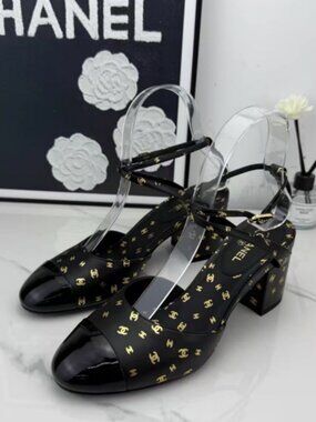 Chanel All-Over CC Slingback Block Heels Black Gold Size 37 (US 7)